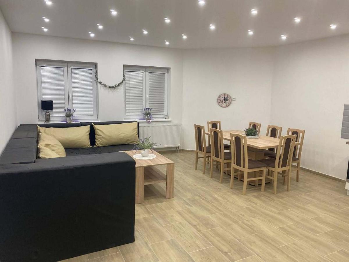 Květinové apartmány u Jordů Marenice Esterno foto